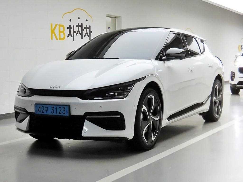 KIA EV6 2023 Blanco - Importación desde Corea - HF Imports Iquique - Foto 1