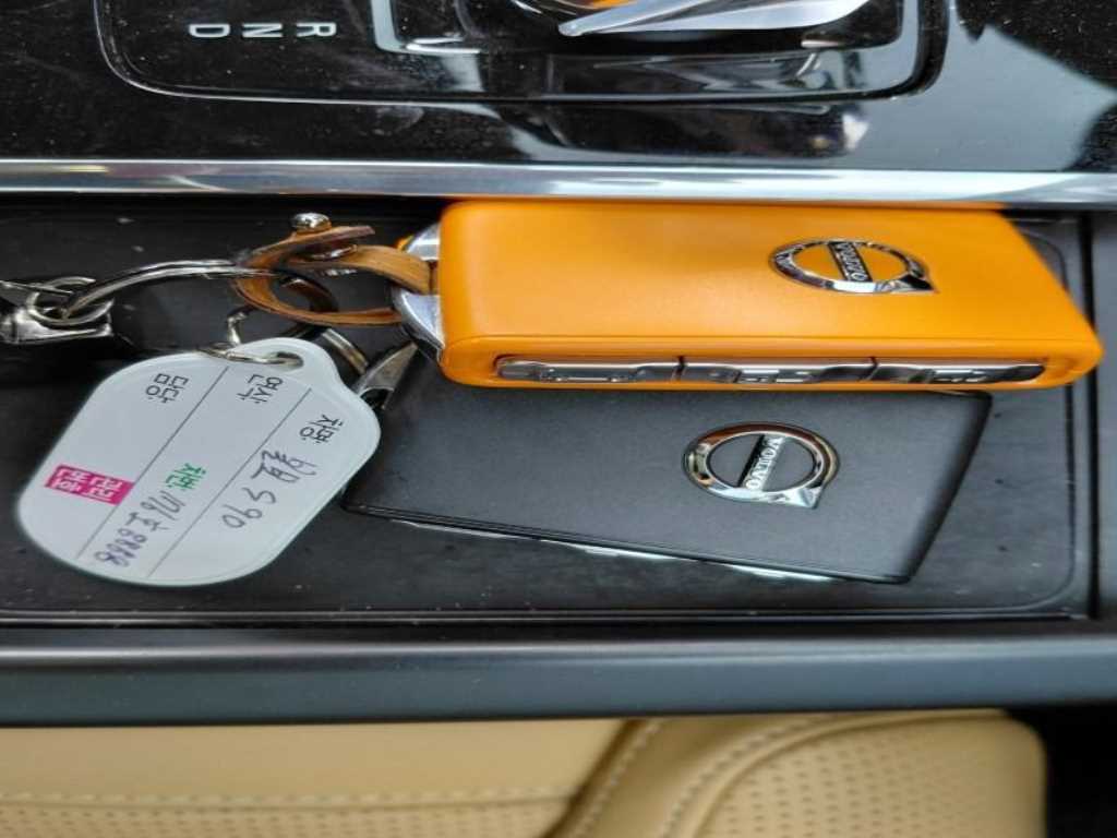 Volvo S90 - Vista 12