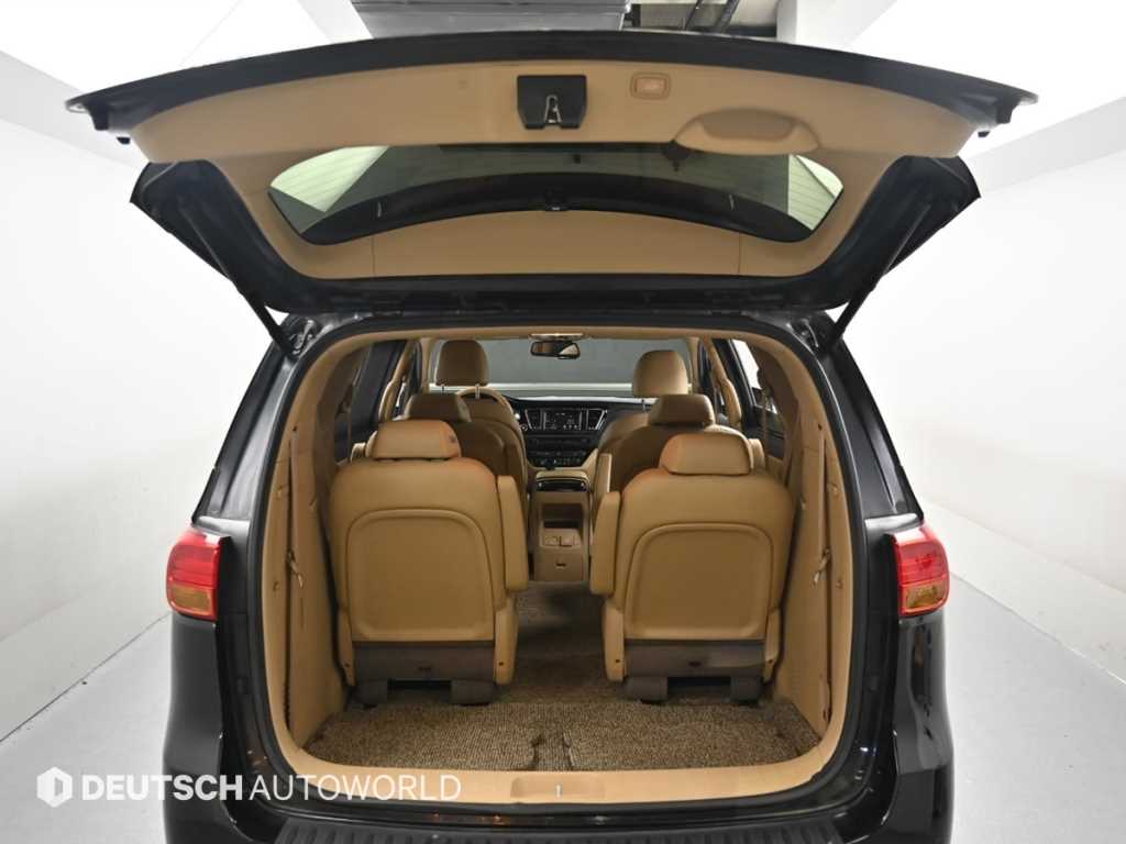 KIA Carnival 2016 Negro - Importación desde Corea - HF Imports Iquique - Foto 19