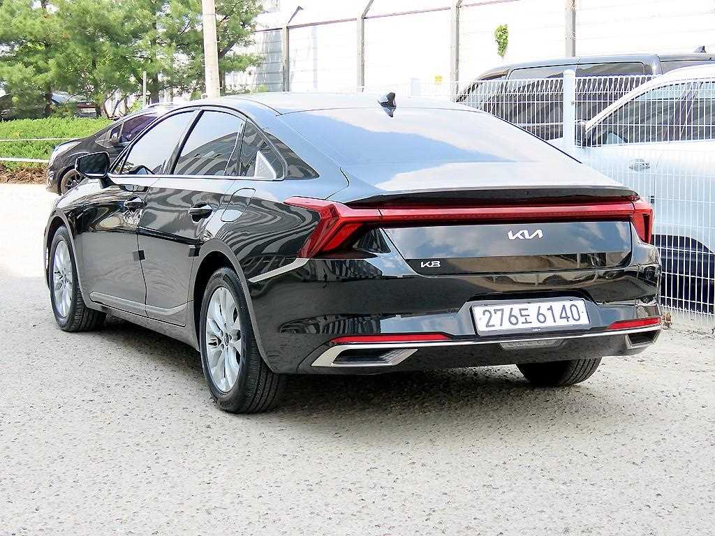 KIA K8 - Vista 3