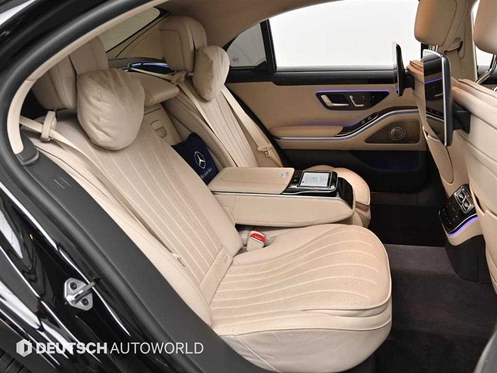 Mercedes Benz S Class - Vista 12