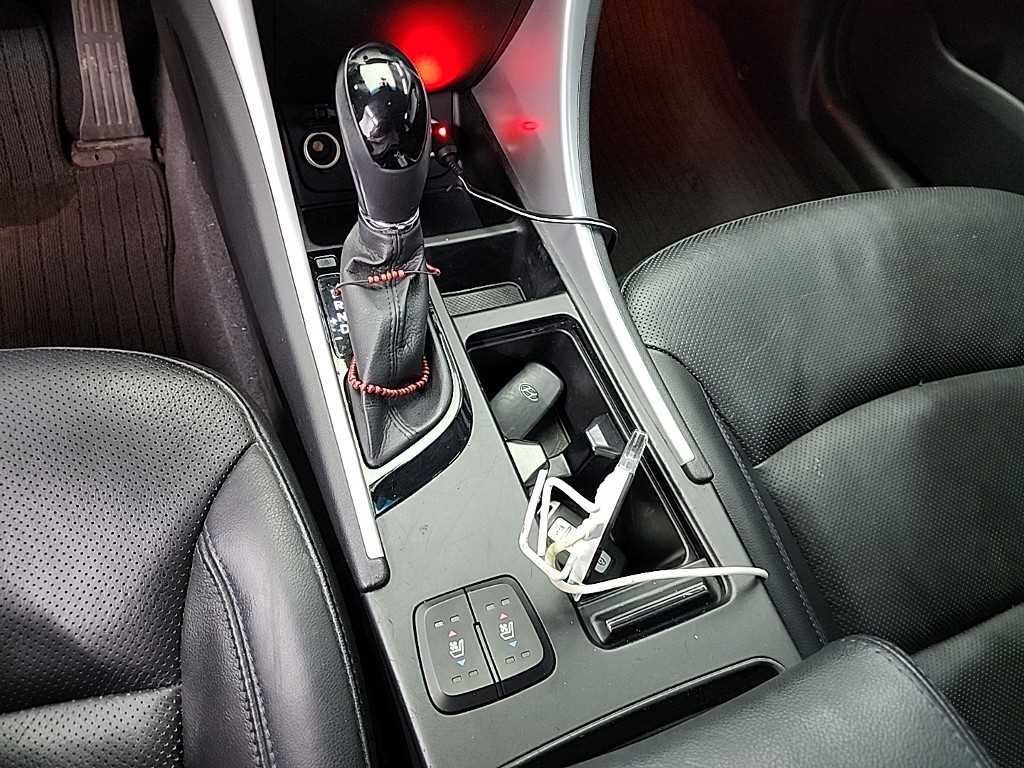 HYUNDAI Sonata - Vista 8