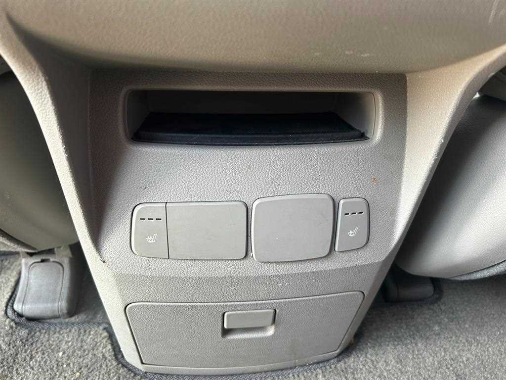 KIA Carnival - Vista 7