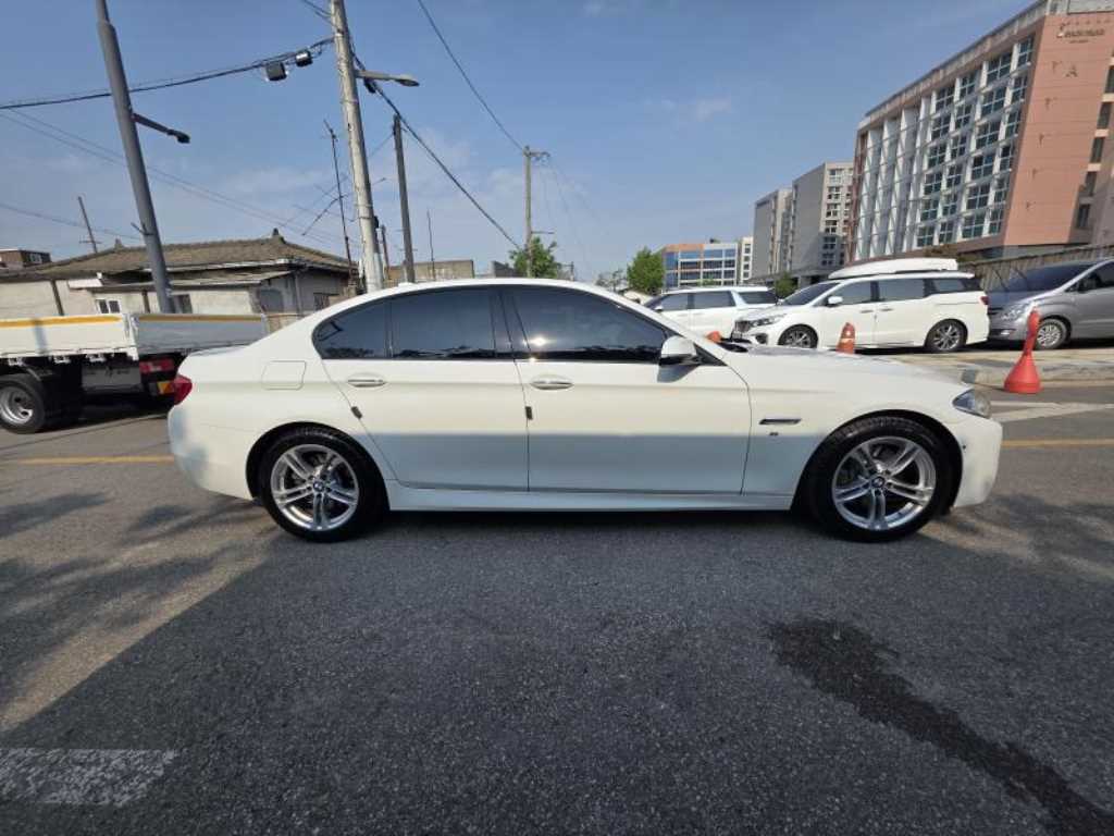 BMW 5 Series - Vista 2