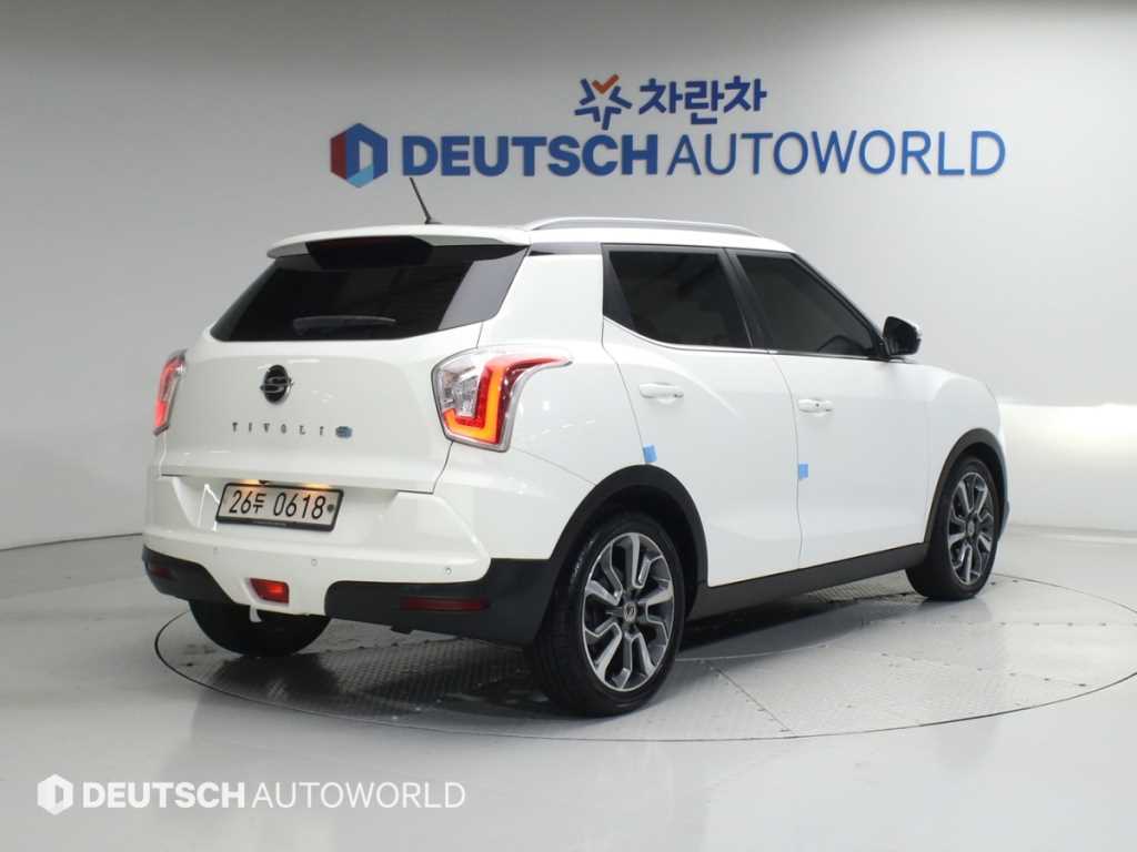 Ssangyong Tivoli - Vista 2