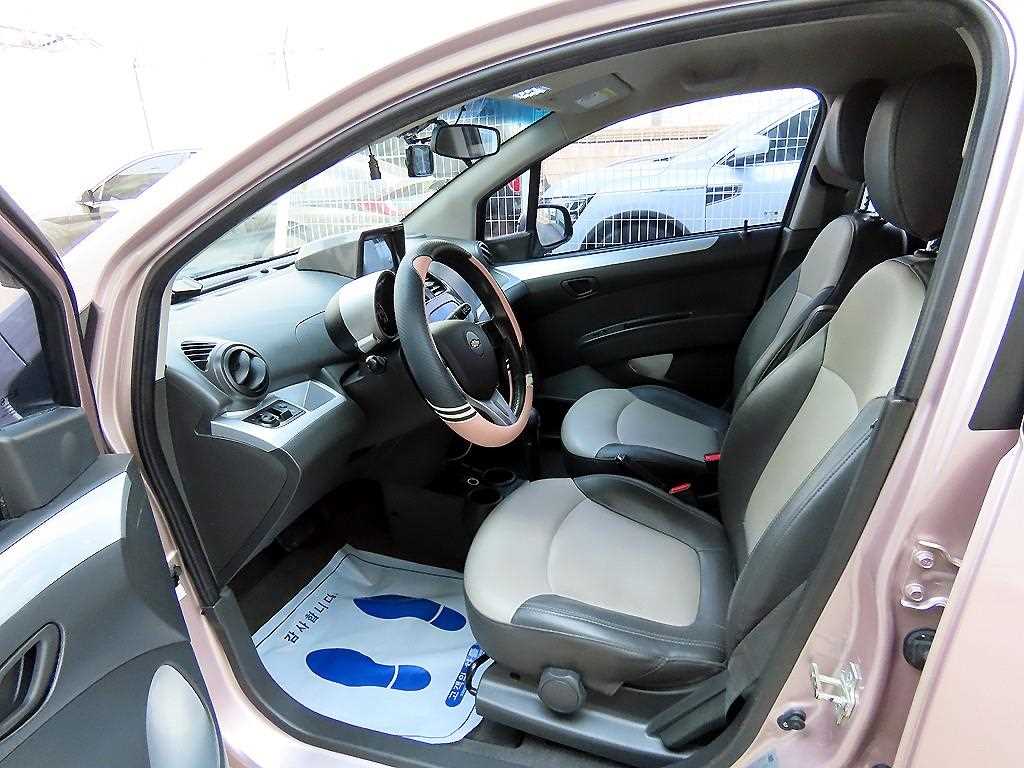 Chevrolet Spark - Vista 5
