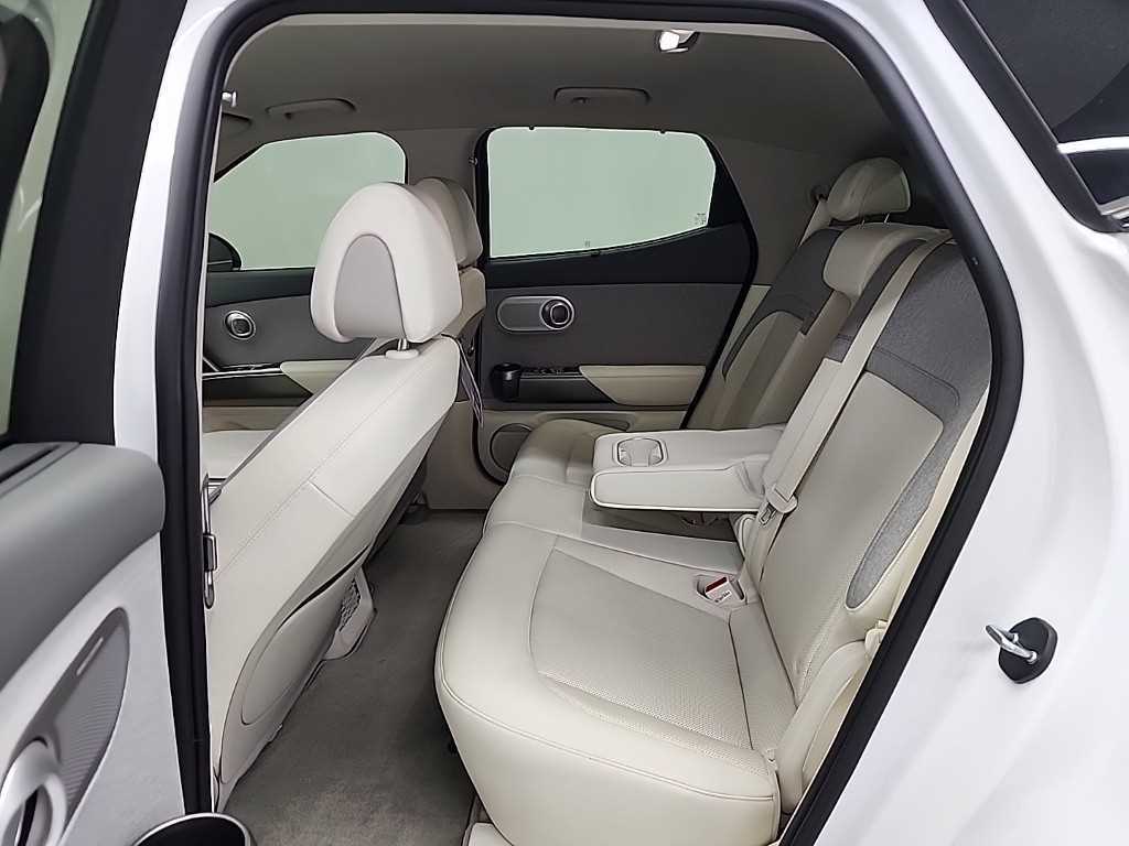 Genesis GV60 - Vista 7