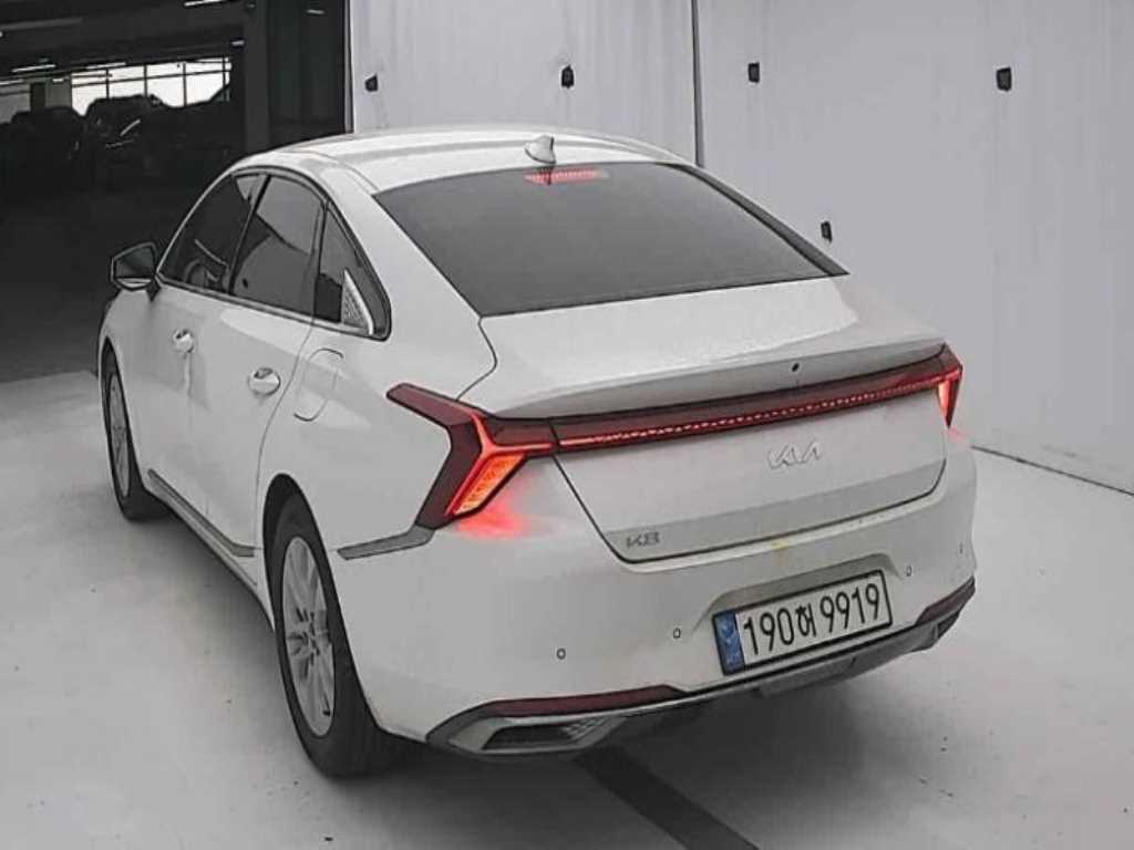 KIA K8 - Vista 4