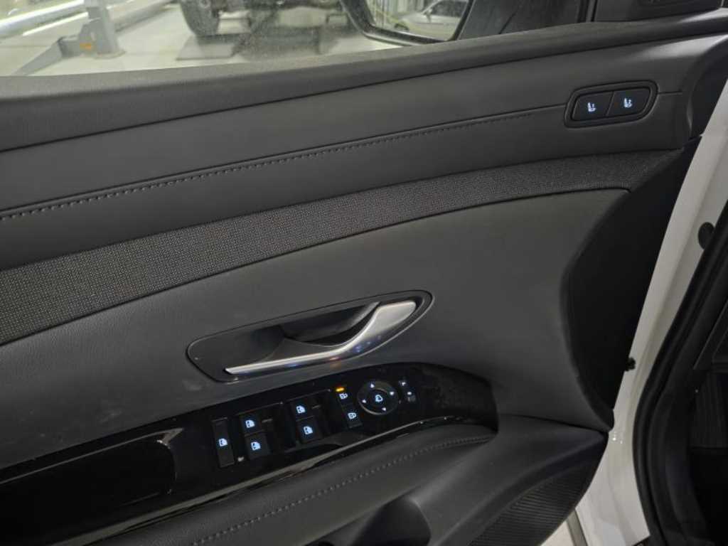 HYUNDAI Tucson - Vista 5