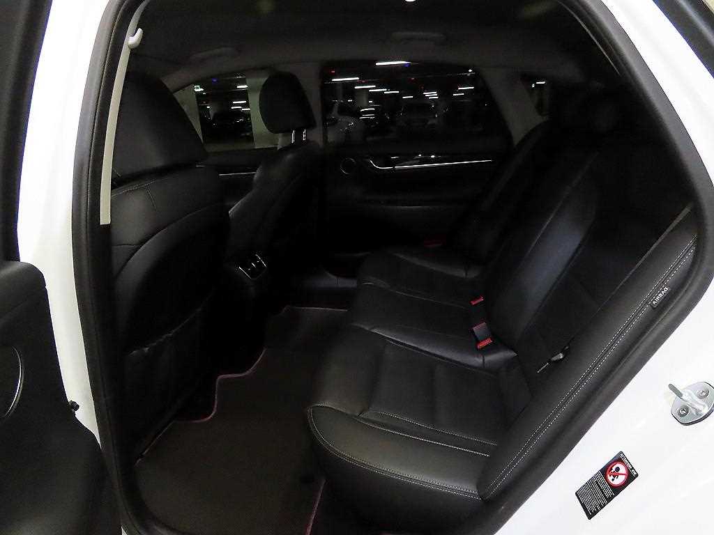 HYUNDAI Grandeur - Vista 7