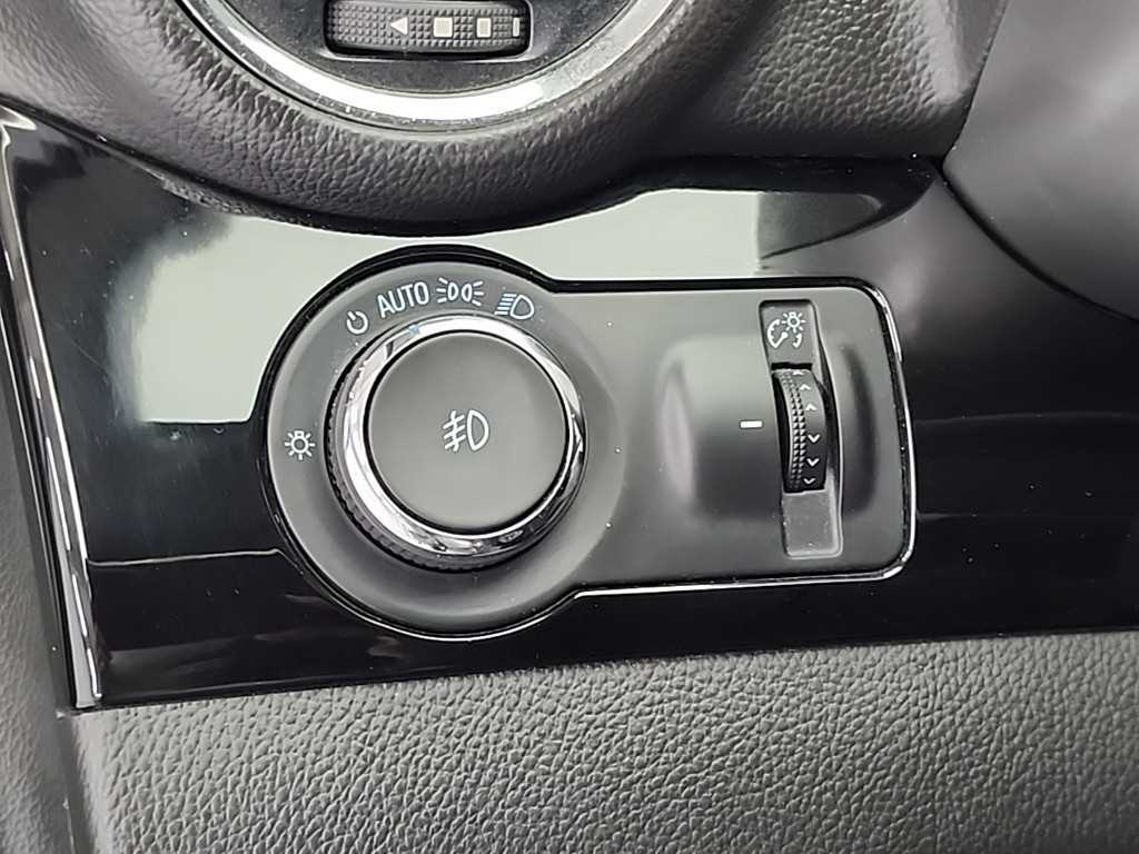 Chevrolet Orlando 2018 Blanco - Importación desde Corea - HF Imports Iquique - Foto 16