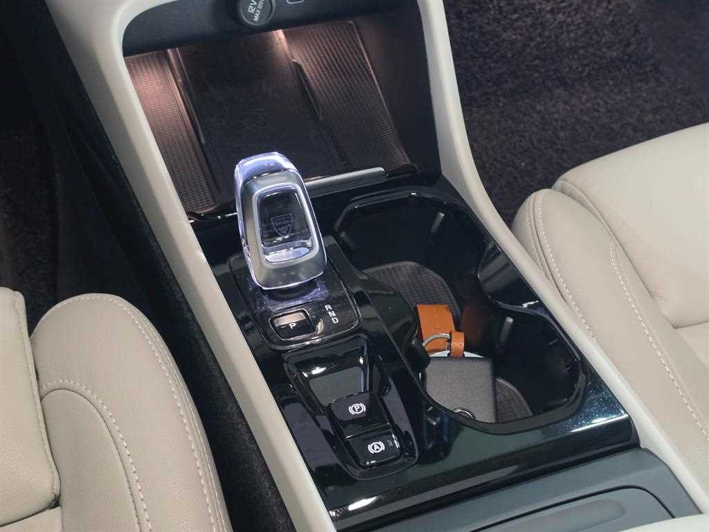 Volvo XC40 - Vista 9