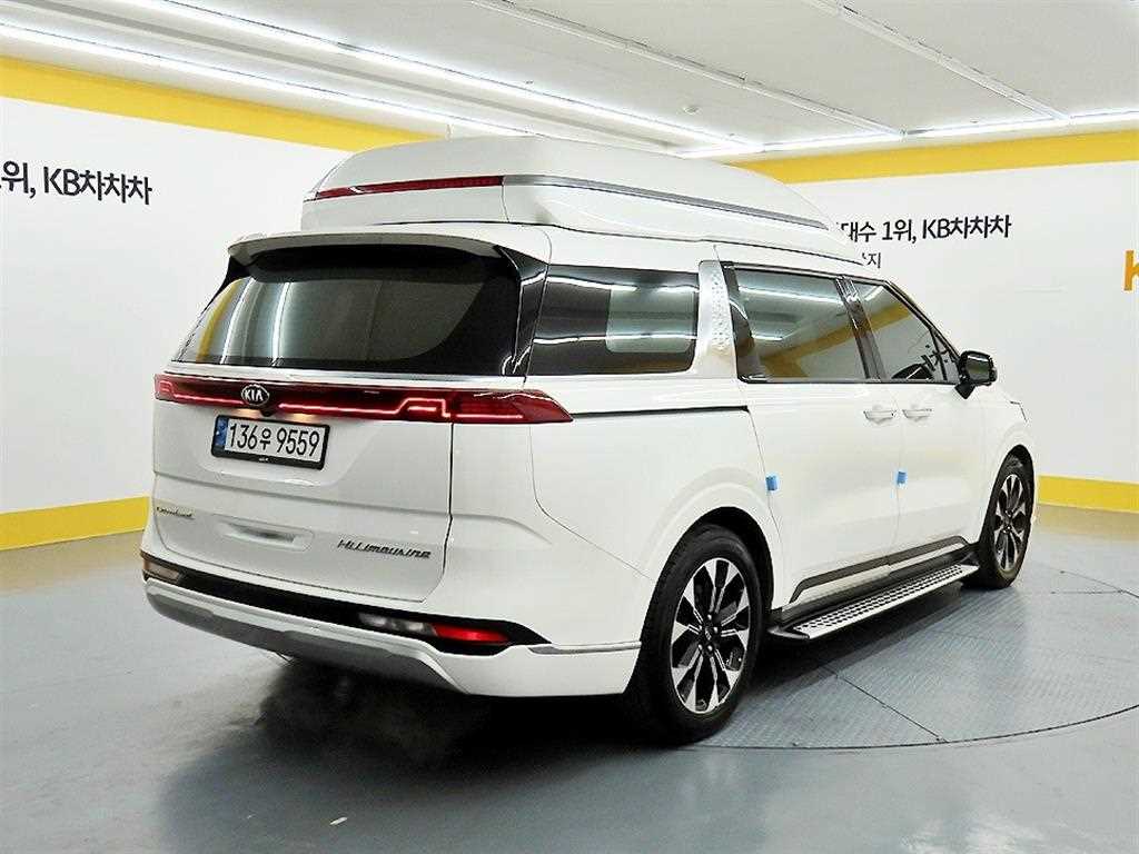 KIA Carnival - Vista 4