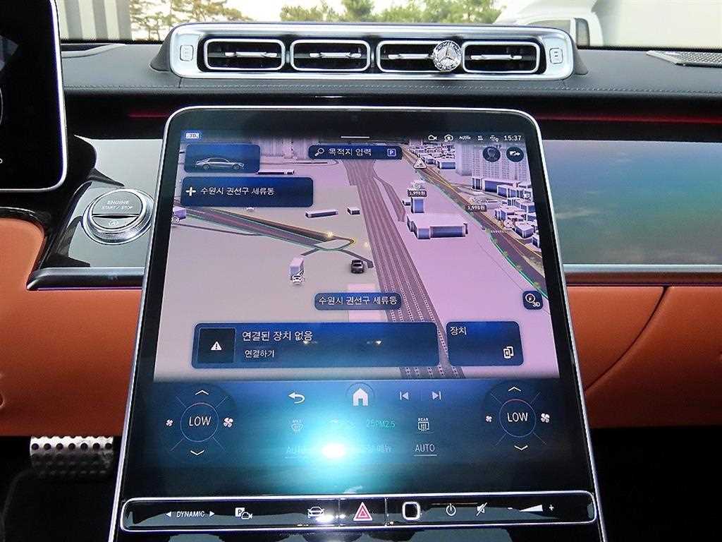 Mercedes Benz S Class - Vista 12