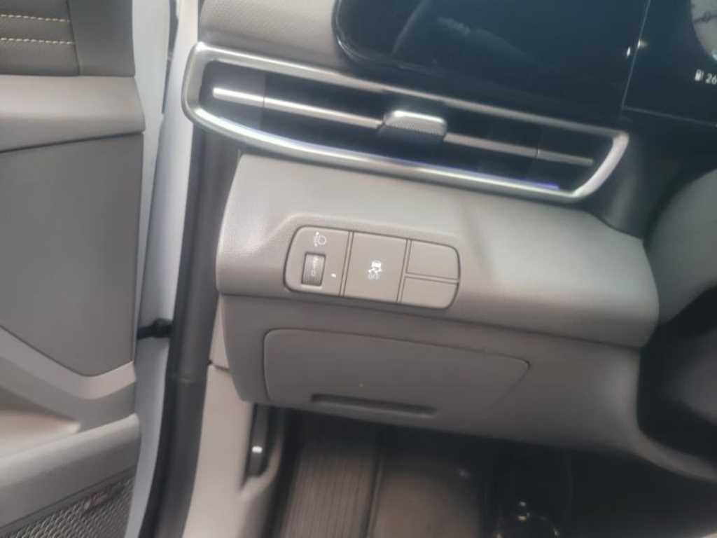 HYUNDAI Avante - Vista 6