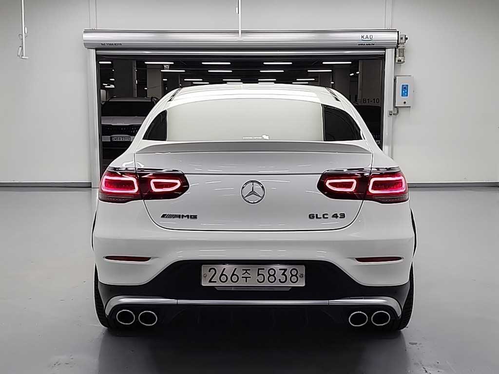 Mercedes Benz GLC Class - Vista 3