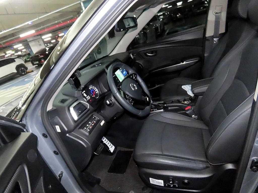 Ssangyong Tivoli - Vista 6