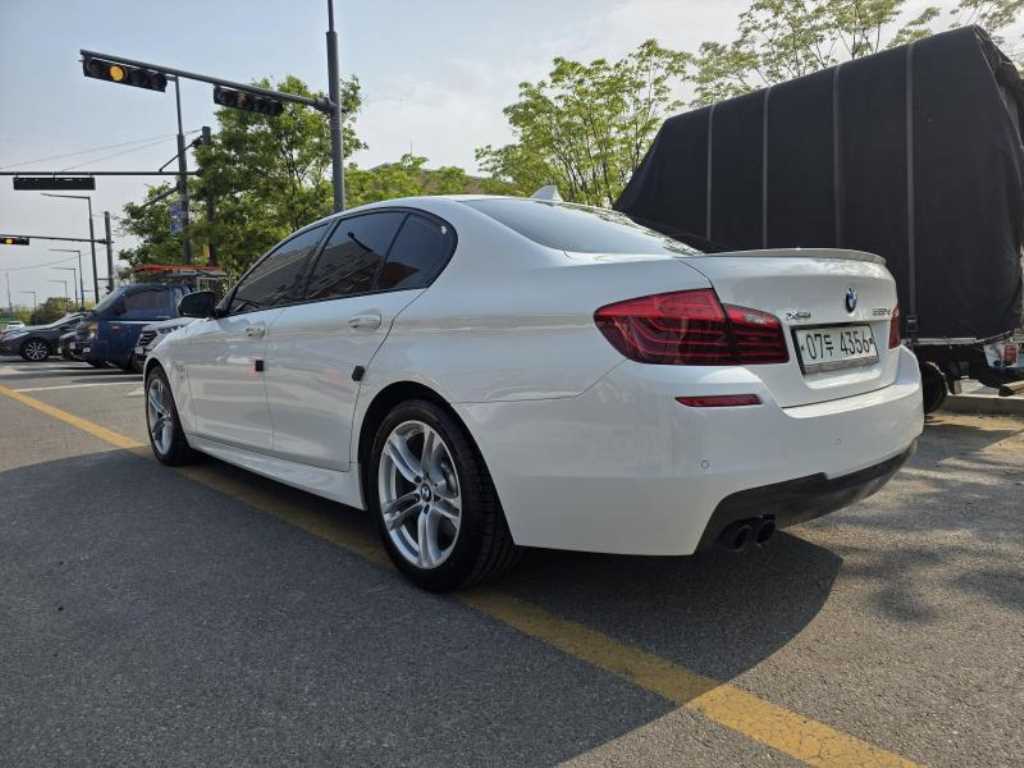 BMW 5 Series - Vista 7