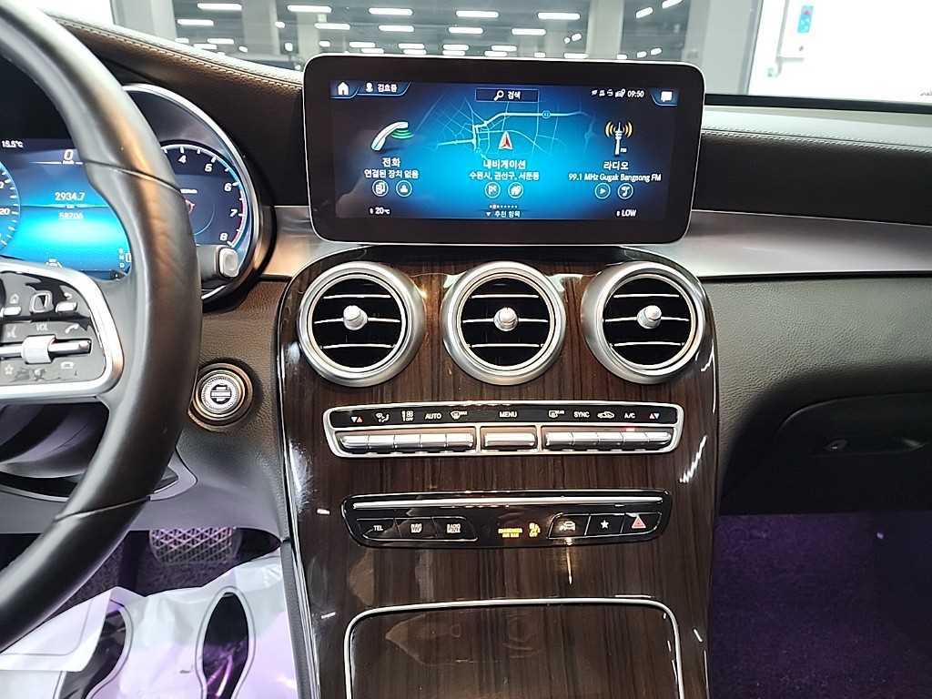 Mercedes Benz GLC Class - Vista 10