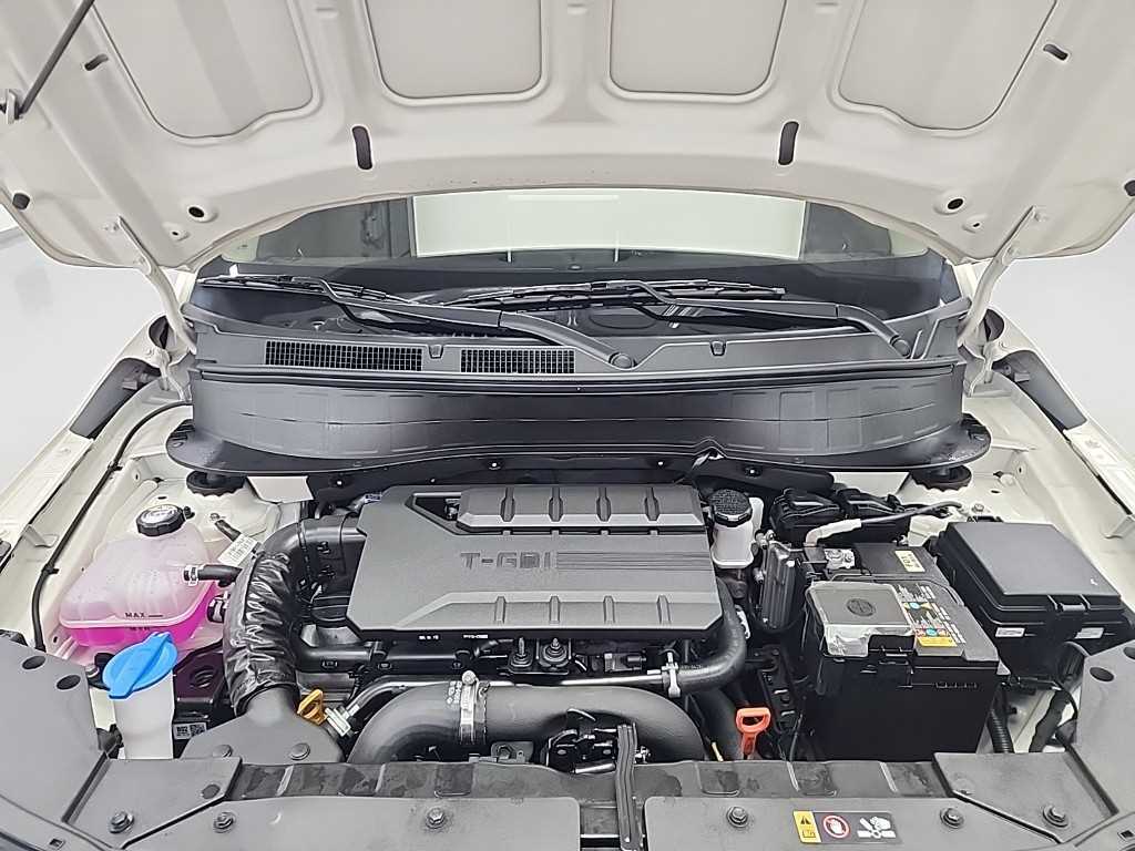 HYUNDAI Casper - Vista 5