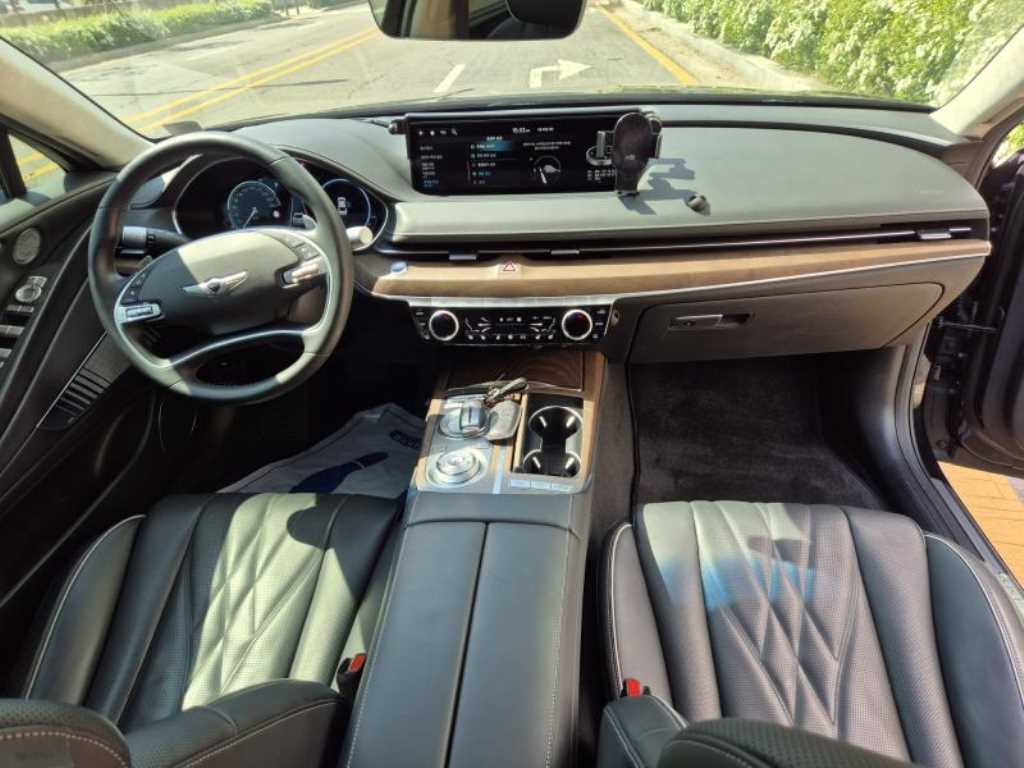 Genesis G80 - Vista 11