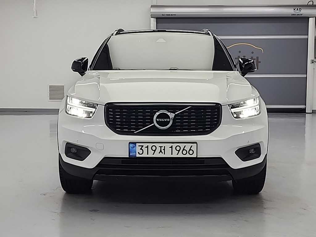 Volvo XC40 - Vista 2