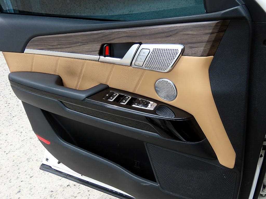 KIA Mohave - Vista 12