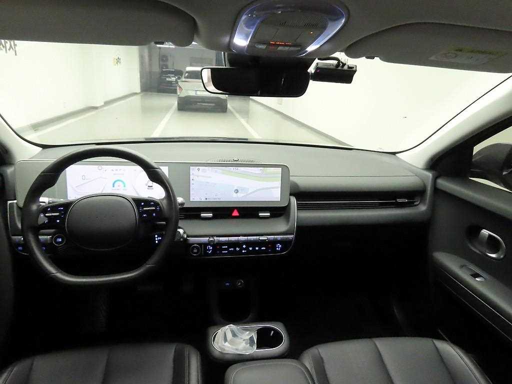 HYUNDAI Ioniq 5 - Vista 8