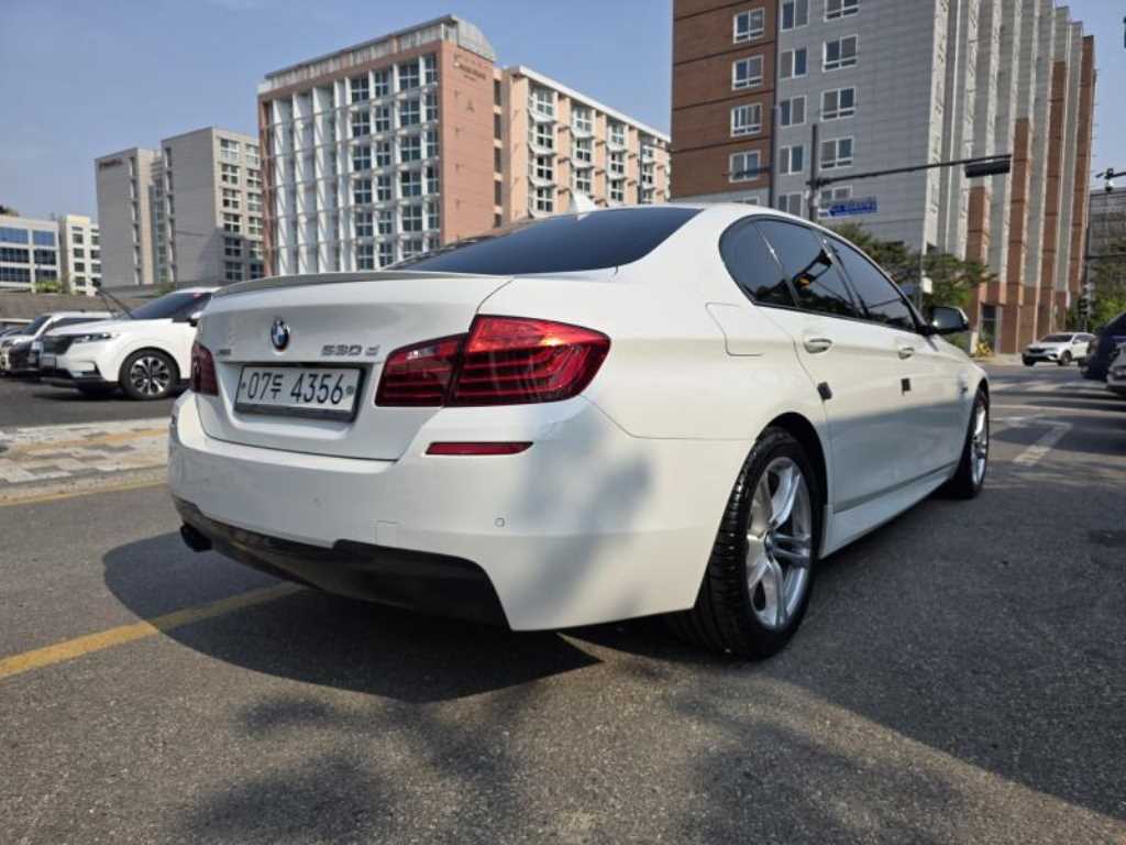 BMW 5 Series - Vista 8