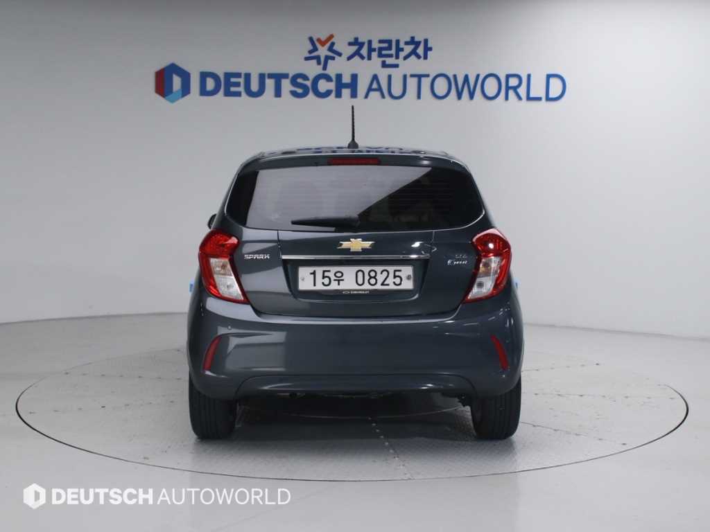 Chevrolet Spark - Vista 4