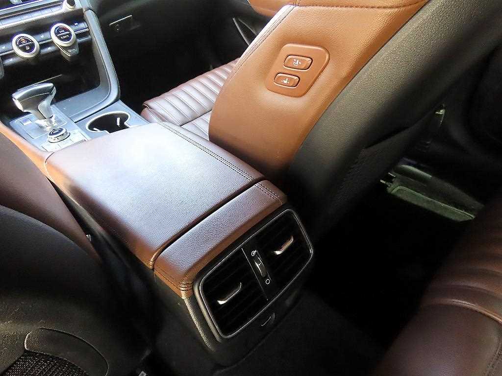 Genesis G70 2018 Negro - Importación desde Corea - HF Imports Iquique - Foto 18