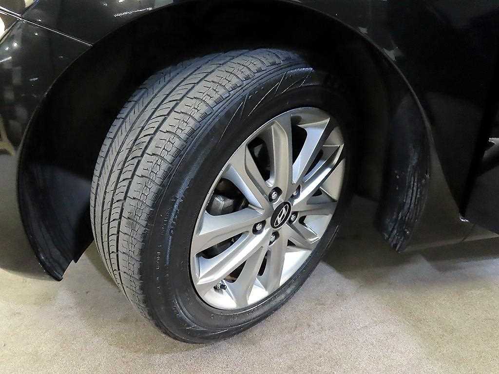 HYUNDAI Avante 2016 Negro - Importación desde Corea - HF Imports Iquique - Foto 17