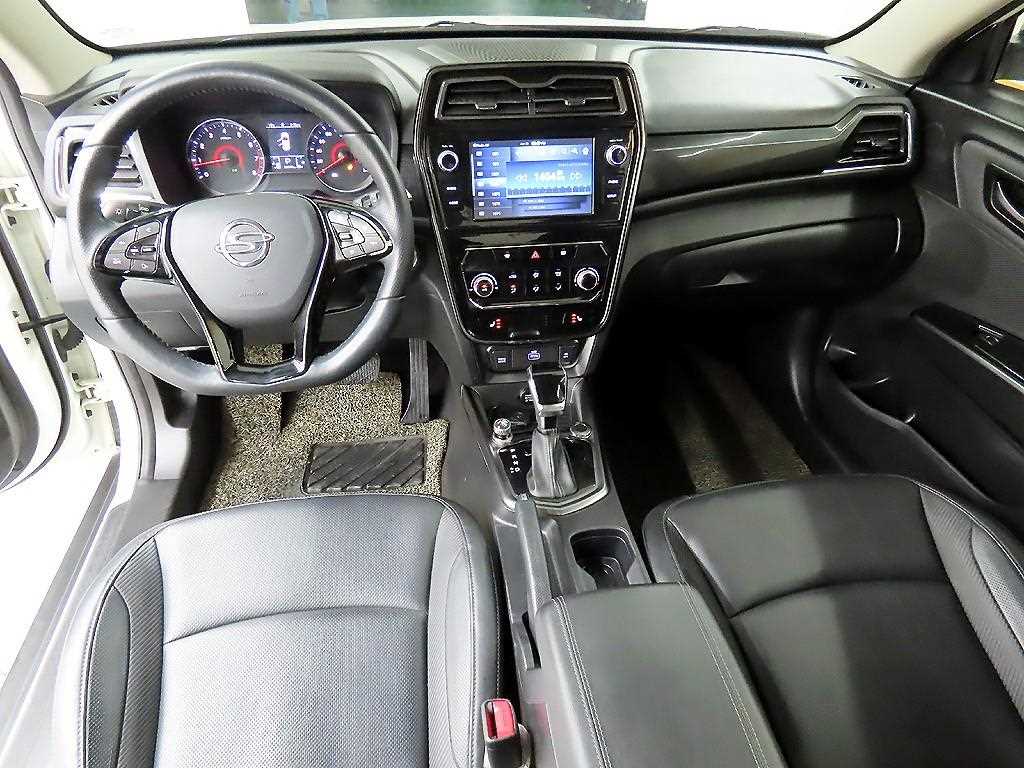 Ssangyong Tivoli - Vista 7