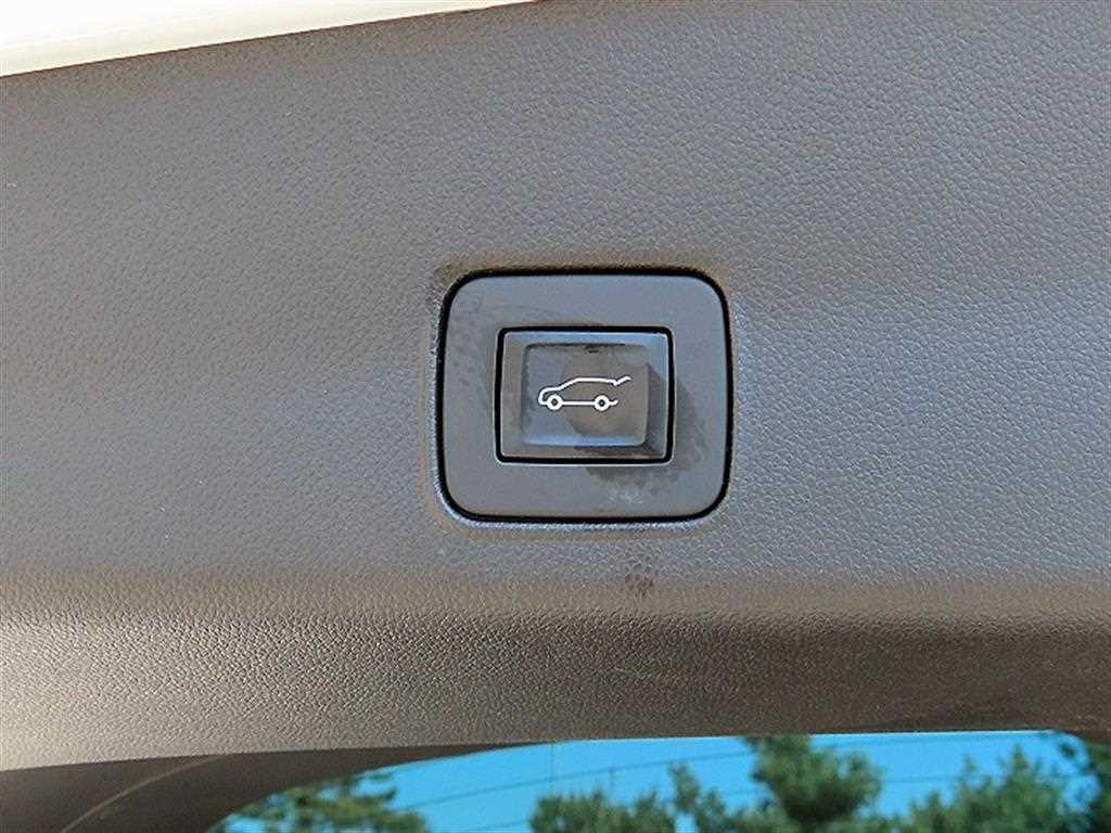 Chevrolet Trail Blazer 2022 Blanco - Importación desde Corea - HF Imports Iquique - Foto 17