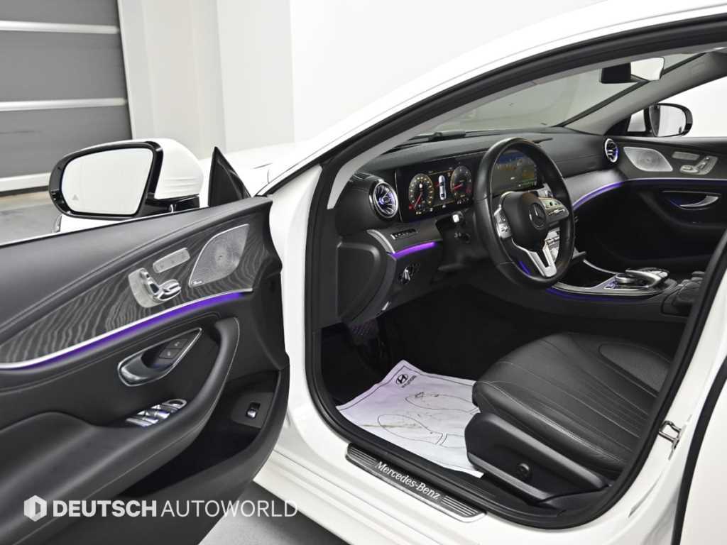 Mercedes Benz CLS Class - Vista 11
