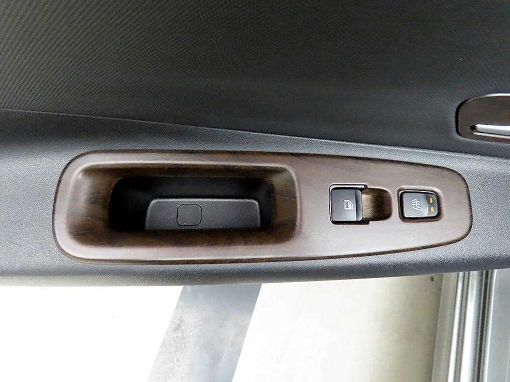 HYUNDAI Avante - Vista 12