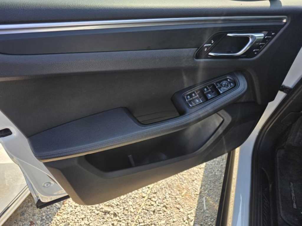 Porsche Macan - Vista 4