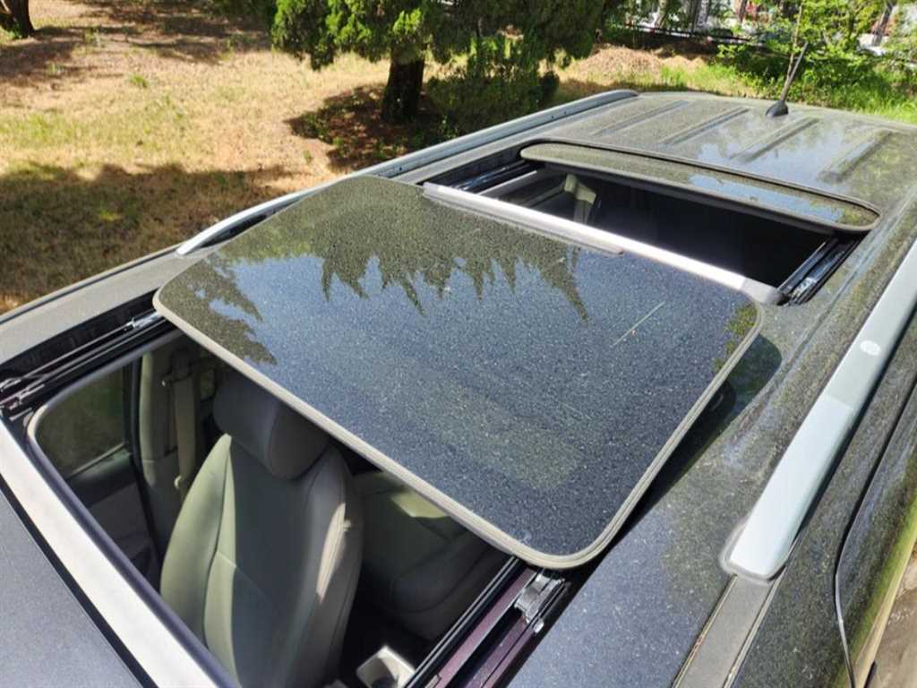 KIA Carnival - Vista 5