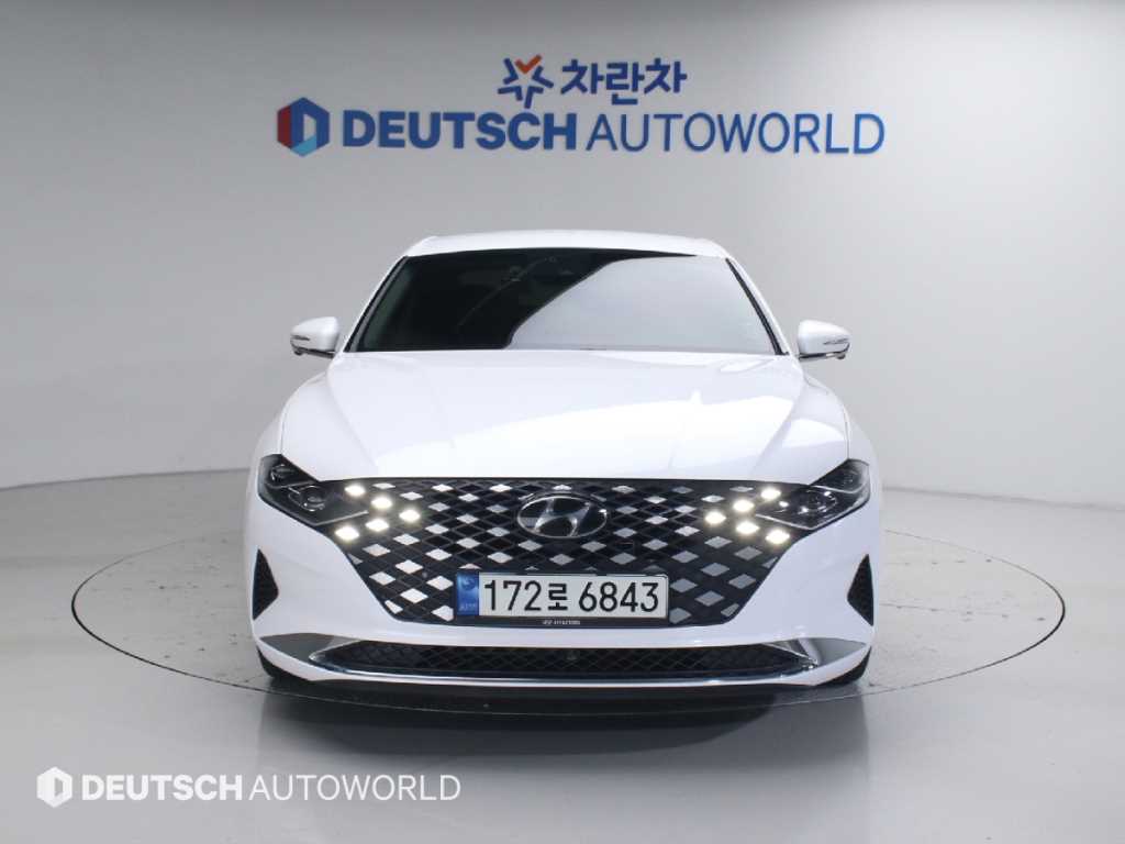 HYUNDAI Grandeur - Vista 3