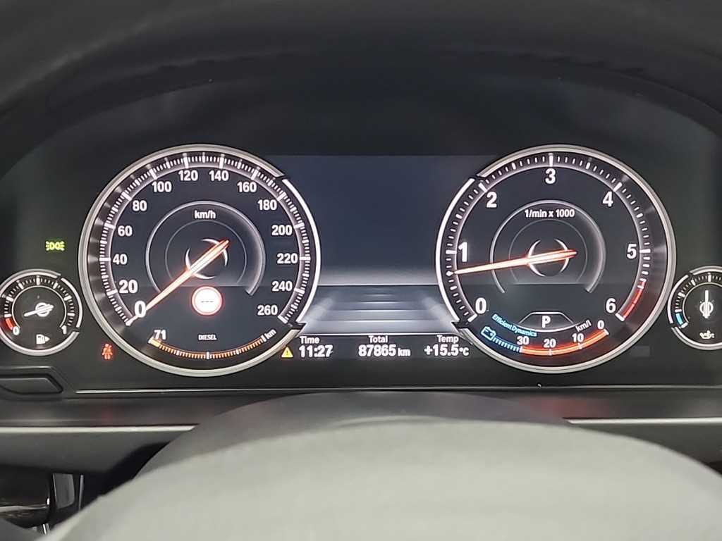 BMW X6 - Vista 6