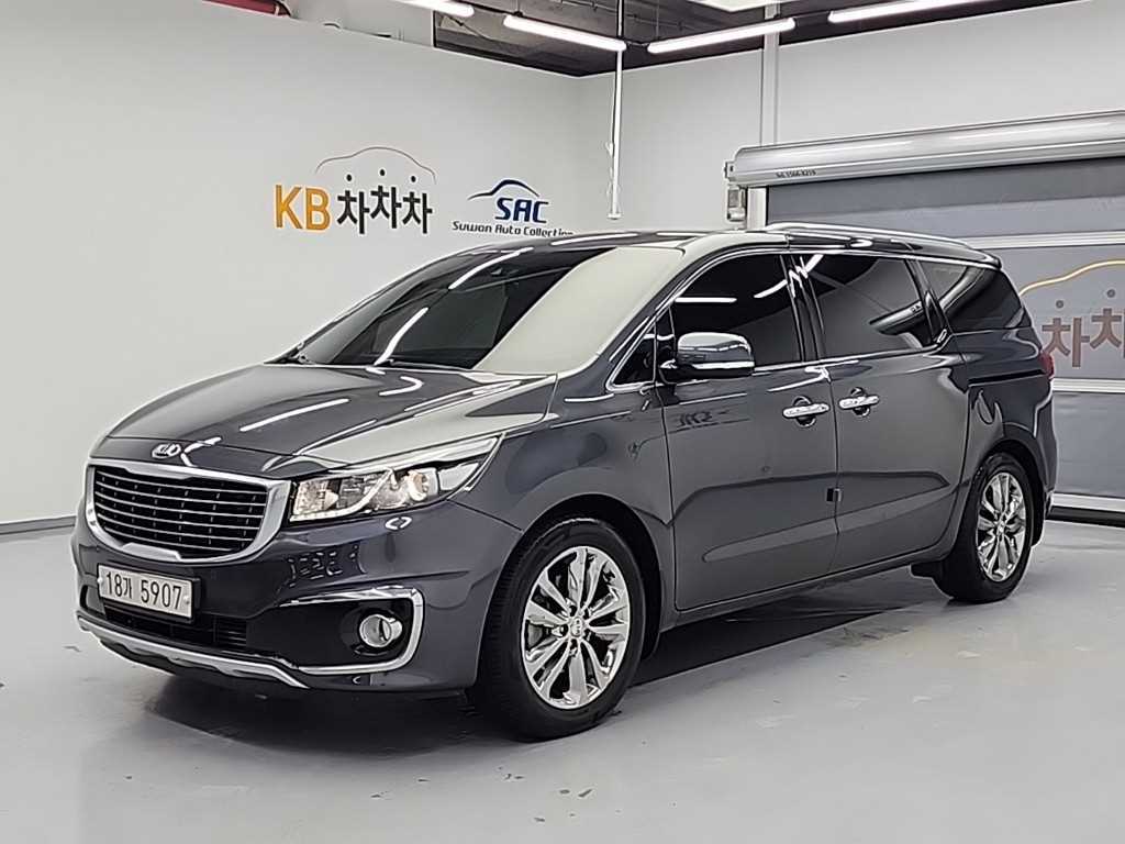 KIA Carnival 2018 Gris - Importación desde Corea - HF Imports Iquique - Foto 1