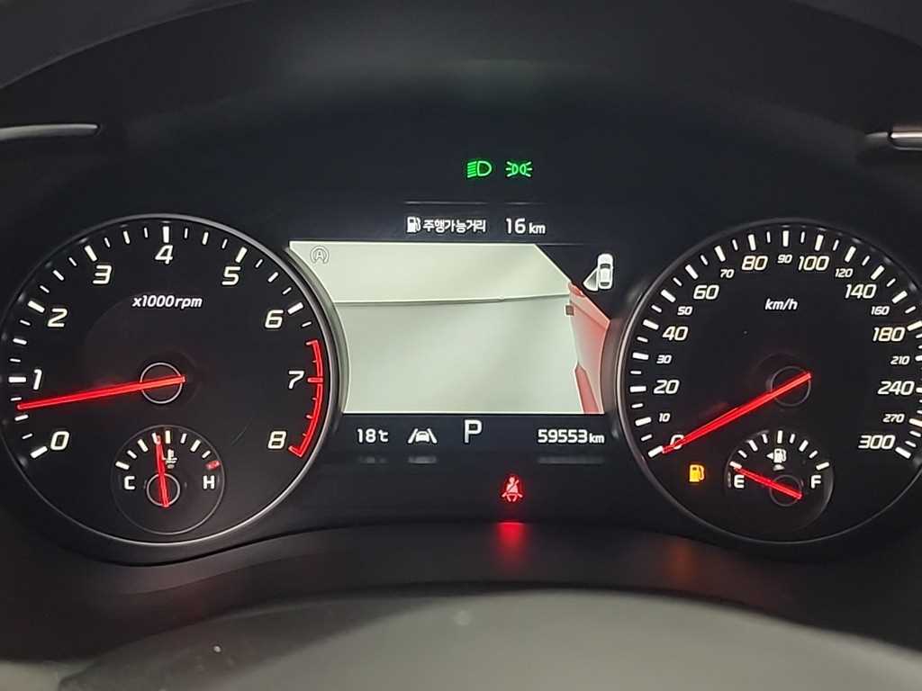 KIA Stinger - Vista 6