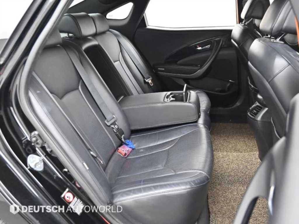 HYUNDAI Grandeur - Vista 12