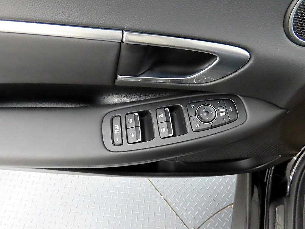 HYUNDAI Sonata - Vista 11