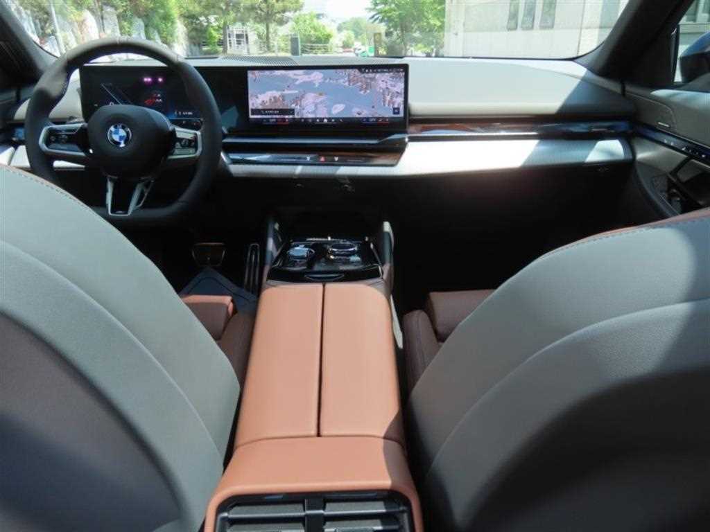 BMW 5 Series 2025 - Importación desde Corea - HF Imports Iquique - Foto 15