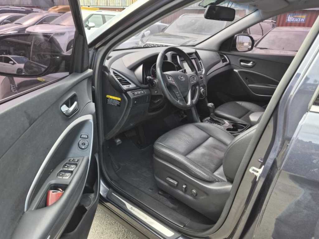 HYUNDAI Santa Fe - Vista 5