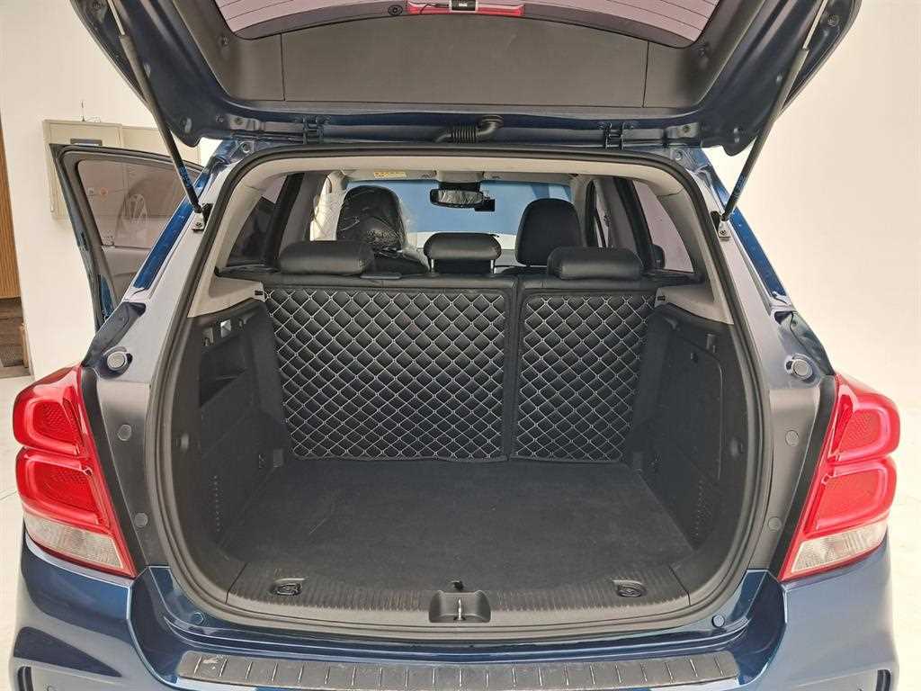 Chevrolet Trax 2019 Azul - Importación desde Corea - HF Imports Iquique - Foto 17