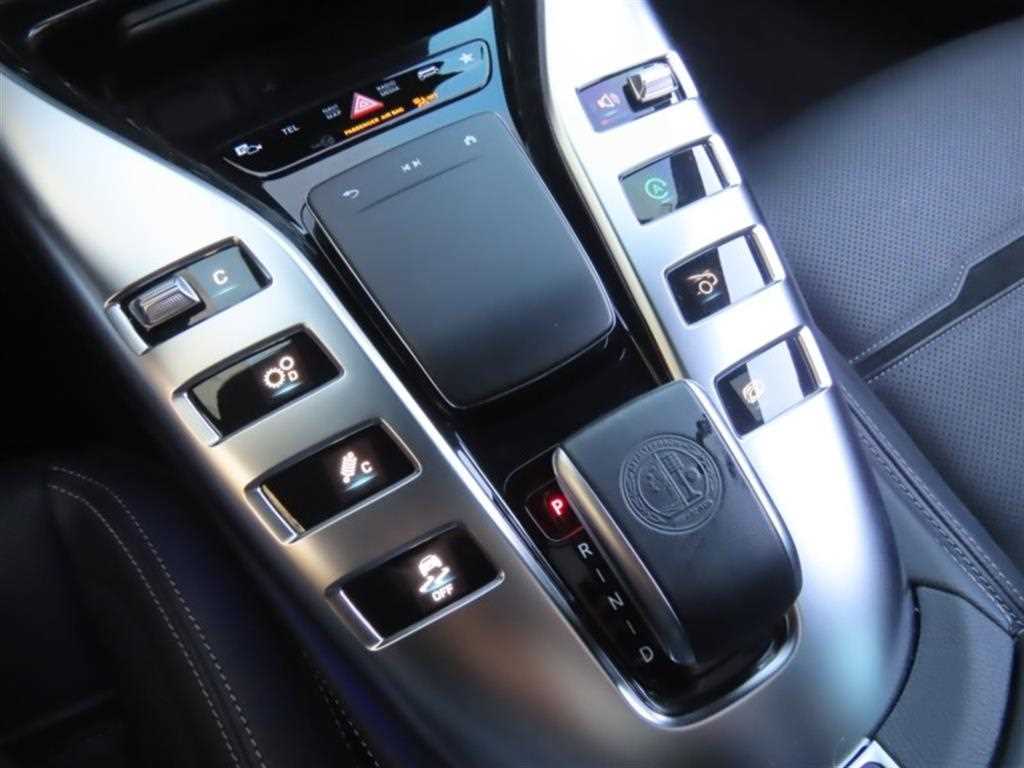 Mercedes Benz AMG GT - Vista 6