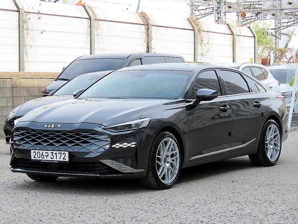 KIA K8 - Vista 2
