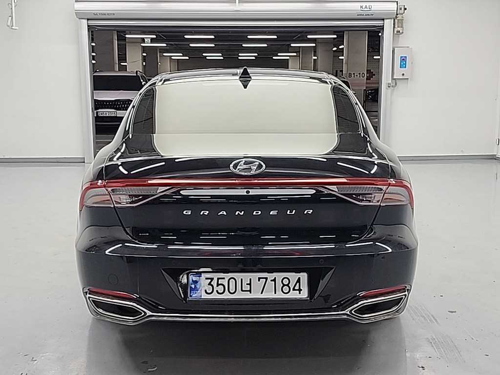 HYUNDAI Grandeur - Vista 3